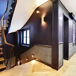 Whole House Near The Eiffel Tower