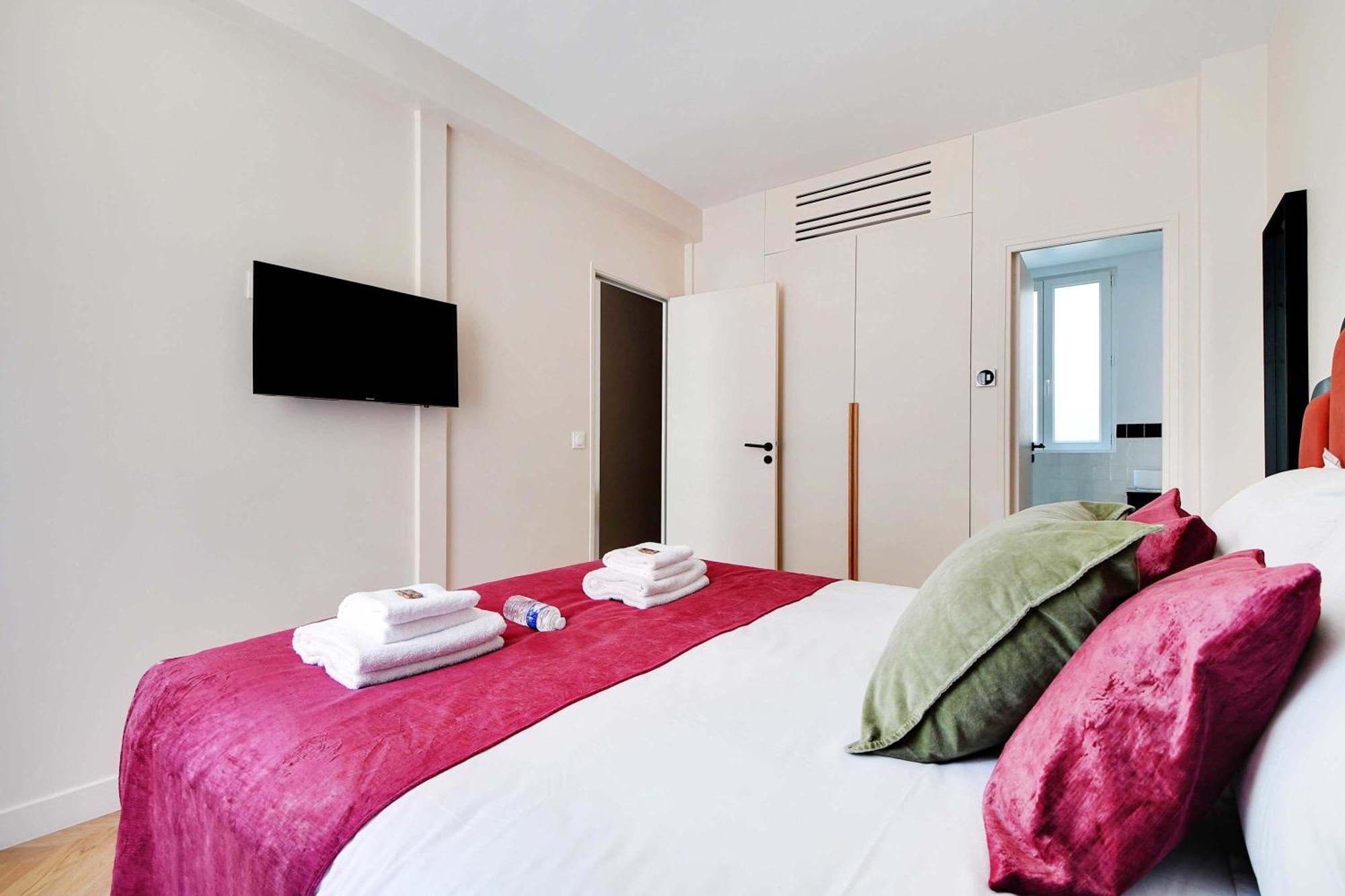 Apartment Whole House Near The Eiffel Tower Paris