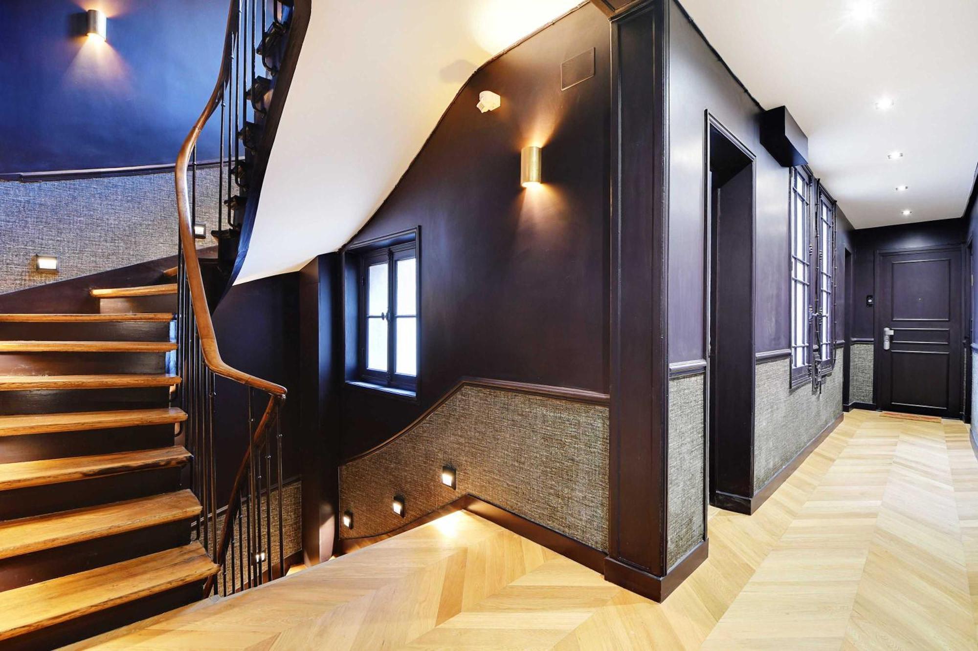 Whole House Near The Eiffel Tower Paris